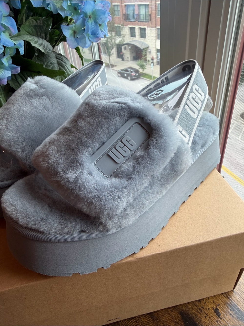 UGG Disco Slide Slippers never used